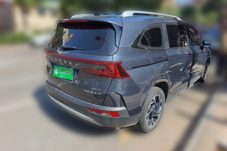 Used Hyundai Custo 2021 270TGDi Prestige LUX Rear Right 45 Deg