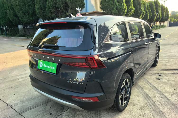 Used Hyundai Custo 2021 270TGDi Prestige LUX Rear Right 45 Deg