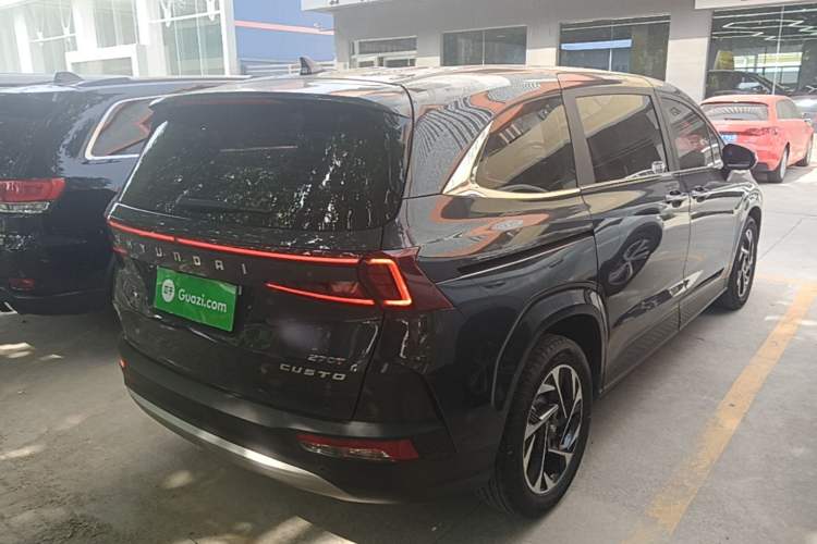 Used Hyundai Custo 2021 270TGDi Prestige LUX Rear Right 45 Deg