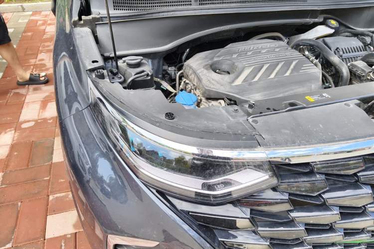 Used Hyundai Custo 2021 380TGDi Smart Love Flagship Edition TOP Premium Right Front Headlight