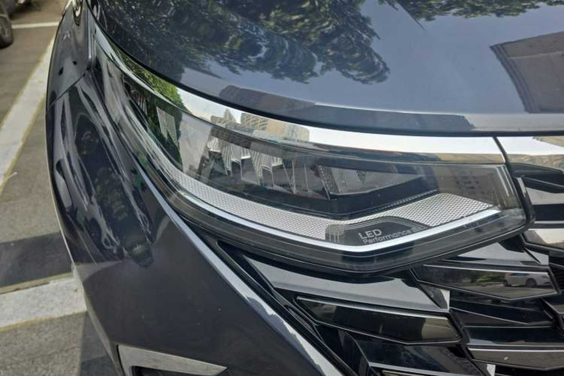 Used Hyundai Custo 2021 380TGDi Smart Luxury Premium LUX Right Front Headlight