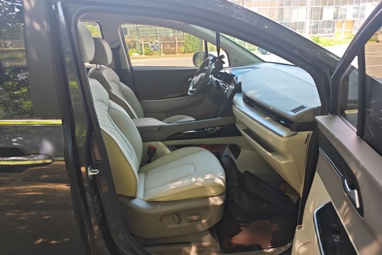 Used Hyundai Custo 2021 380TGDi Smart Love Flagship Edition TOP Premium Right Front Seat