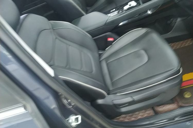 Used Hyundai Custo 2021 270TGDi Prestige LUX Right Front Seat