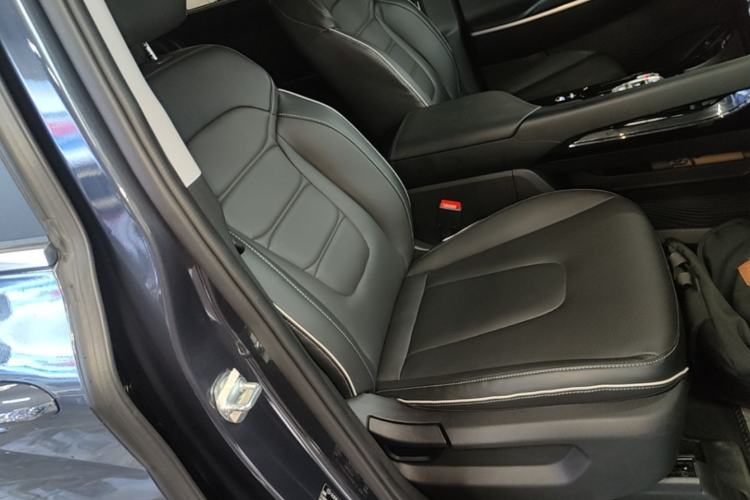 Used Hyundai Custo 2021 270TGDi Prestige LUX Right Front Seat