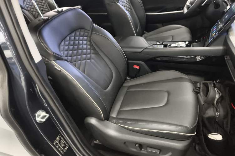 Used Hyundai Custo 2021 380TGDi Smart Love Flagship Edition TOP Premium Right Front Seat