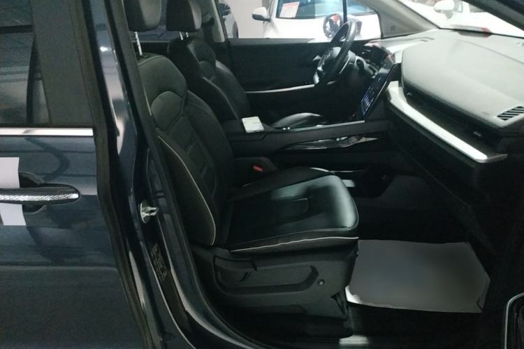 Used Hyundai Custo 2021 380TGDi Deluxe Edition DLX Right Front Seat