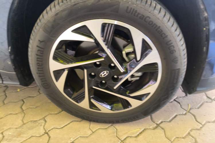 Used Hyundai Custo 2021 380TGDi Smart Love Flagship Edition TOP Premium Right Front Wheel Hub