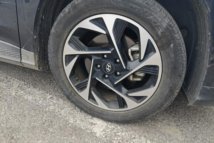 Used Hyundai Custo 2021 380TGDi Smart Love Flagship Edition TOP Premium Right Front Wheel Hub