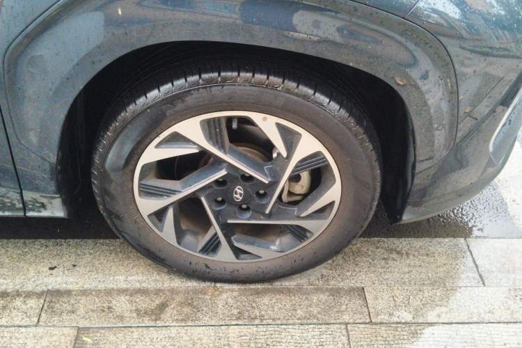 Used Hyundai Custo 2021 380TGDi Smart Love Flagship Edition TOP Premium Right Front Wheel Hub