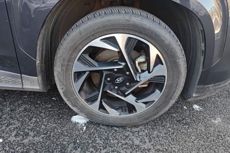 Used Hyundai Custo 2021 380TGDi Smart Love Flagship Edition TOP Premium Right Front Wheel Hub