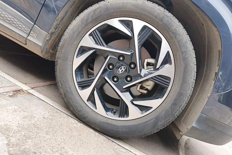 Used Hyundai Custo 2021 380TGDi Smart Love Flagship Edition TOP Premium Right Front Wheel Hub