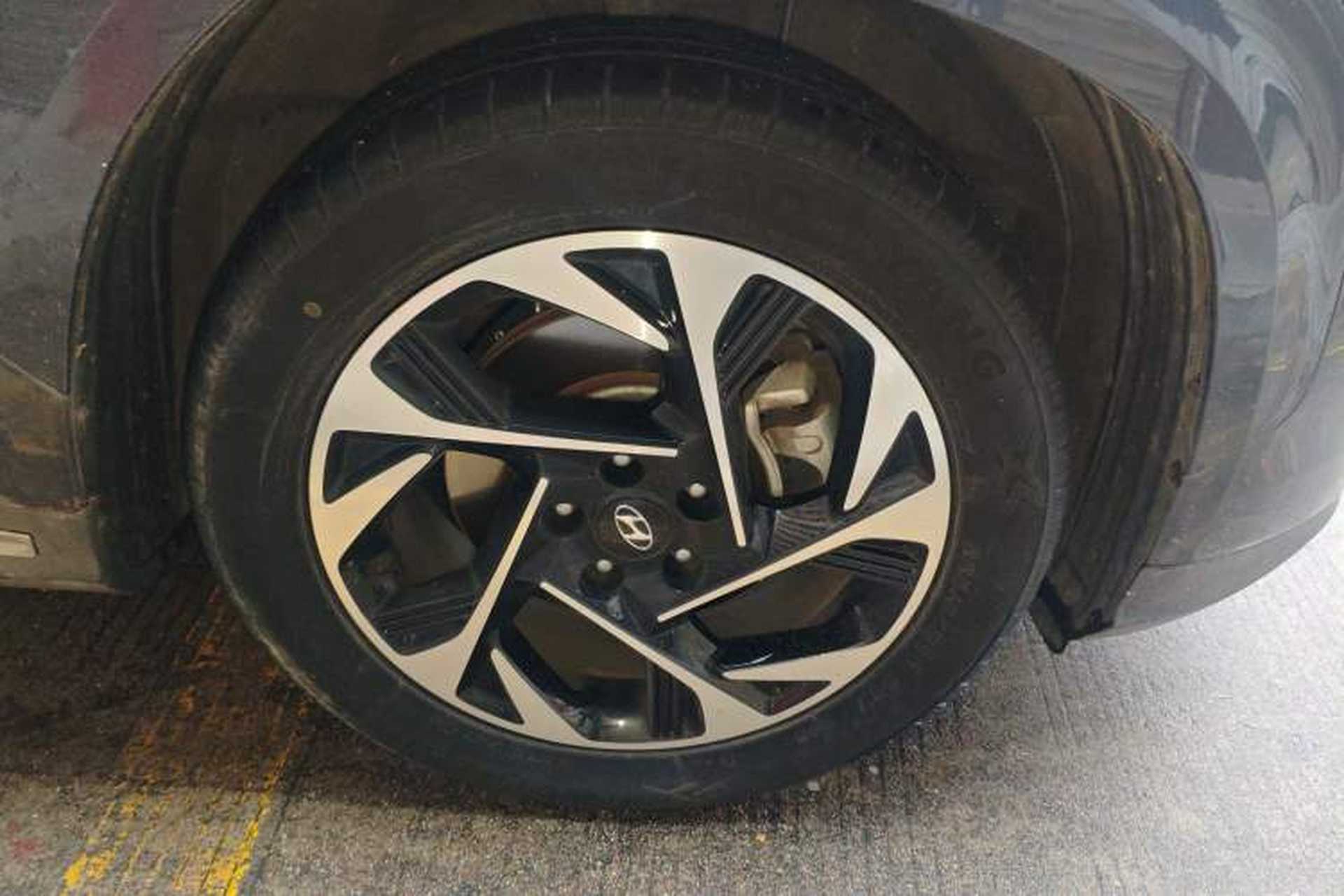 Used Hyundai Custo 2021 380TGDi Smart Love Flagship Edition TOP Premium Right Front Wheel Hub