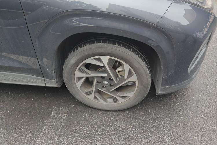 Used Hyundai Custo 2021 380TGDi Smart Luxury Premium LUX Right Front Wheel Hub
