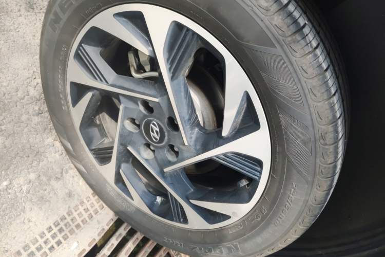 Used Hyundai Custo 2021 380TGDi Smart Love Flagship Edition TOP Premium Right Front Wheel Hub