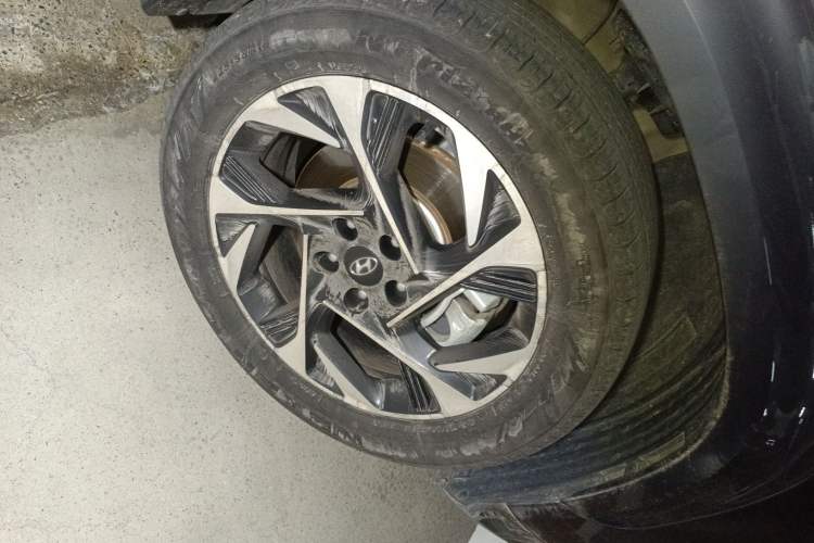 Used Hyundai Custo 2021 380TGDi Smart Love Flagship Edition TOP Premium Right Front Wheel Hub
