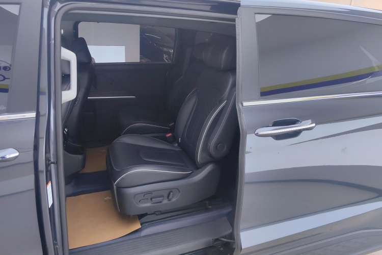 Used Hyundai Custo 2021 380TGDi Smart Love Flagship Edition TOP Premium Right Rear Seat
