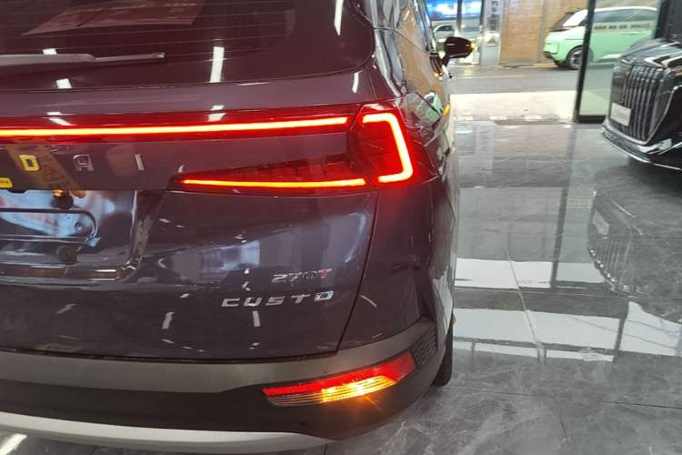 Used Hyundai Custo 2021 270TGDi Prestige LUX Right Rear Taillight