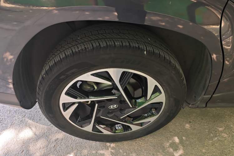 Used Hyundai Custo 2021 380TGDi Smart Love Flagship Edition TOP Premium Right Rear Wheel Hub