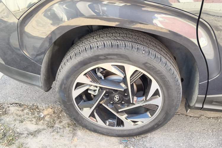 Used Hyundai Custo 2021 380TGDi Smart Luxury Premium LUX Right Rear Wheel Hub