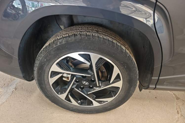 Used Hyundai Custo 2021 270TGDi Prestige LUX Right Rear Wheel Hub