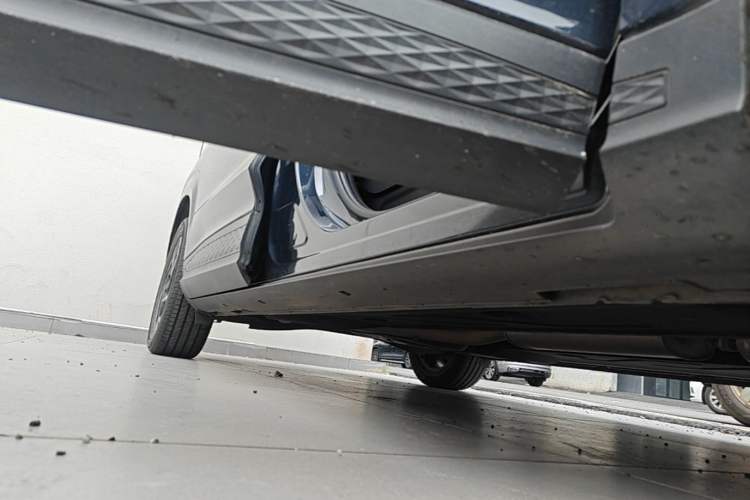 Used Hyundai Custo 2021 380TGDi Smart Luxury Premium LUX Right Side Sill