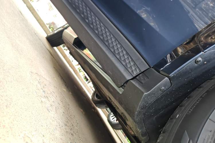 Used Hyundai Custo 2021 270TGDi Prestige LUX Right Side Sill