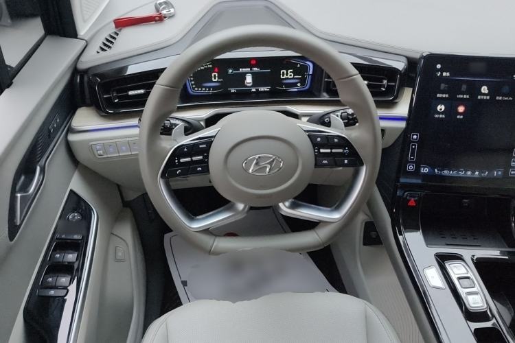 Used Hyundai Custo 2021 380TGDi Smart Love Flagship Edition TOP Premium Steering Wheel