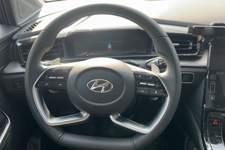 Used Hyundai Custo 2021 380TGDi Smart Love Flagship Edition TOP Premium Steering Wheel