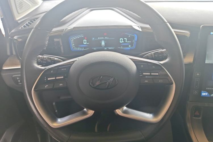Used Hyundai Custo 2021 270TGDi Prestige LUX Steering Wheel