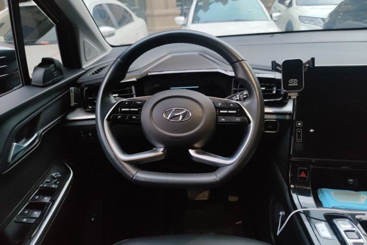 Used Hyundai Custo 2021 270TGDi Prestige LUX Steering Wheel