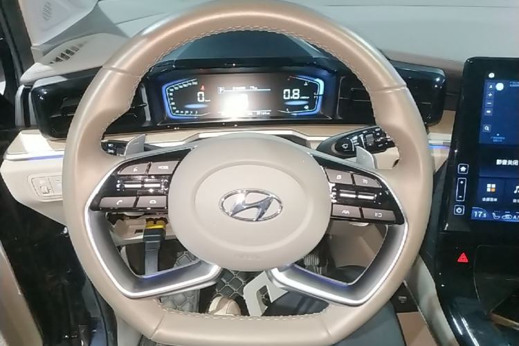 Used Hyundai Custo 2021 380TGDi Smart Luxury Premium LUX Steering Wheel