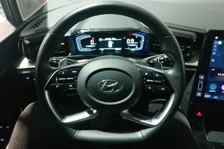 Used Hyundai Custo 2021 380TGDi Deluxe Edition DLX Steering Wheel