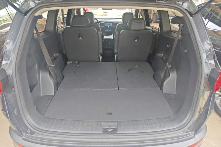 Used Hyundai Custo 2021 270TGDi Prestige LUX Trunk