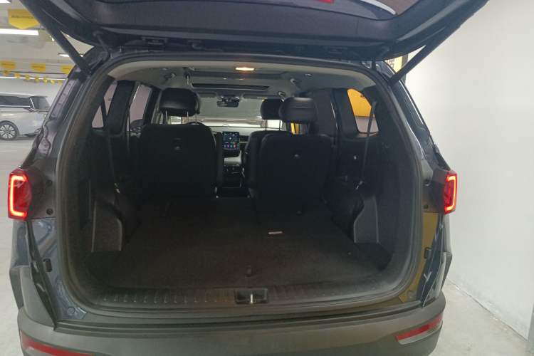Used Hyundai Custo 2021 270TGDi Prestige LUX Trunk