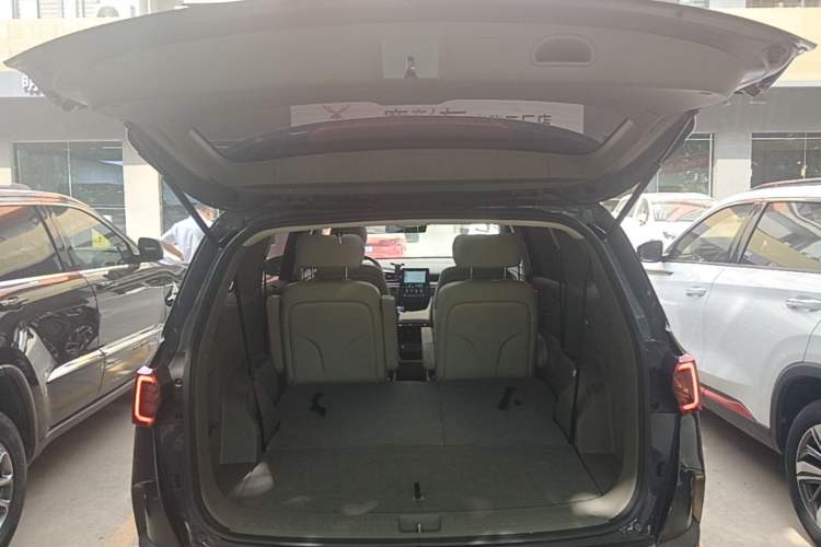 Used Hyundai Custo 2021 270TGDi Prestige LUX Trunk