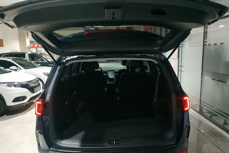Used Hyundai Custo 2021 380TGDi Deluxe Edition DLX Trunk