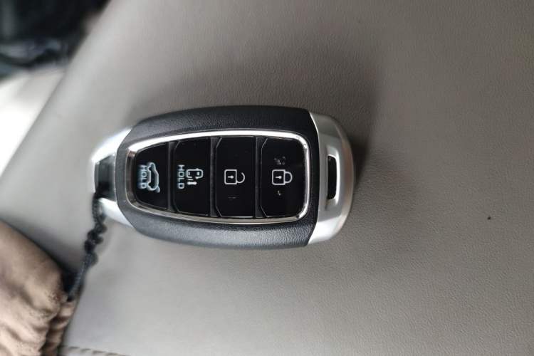 Used Hyundai Custo 2021 270TGDi Prestige LUX Vehicle Key