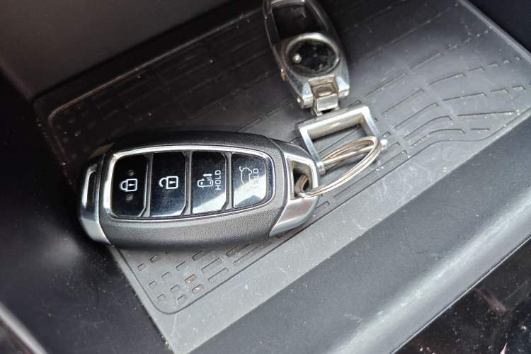 Used Hyundai Custo 2021 270TGDi Prestige LUX Vehicle Key