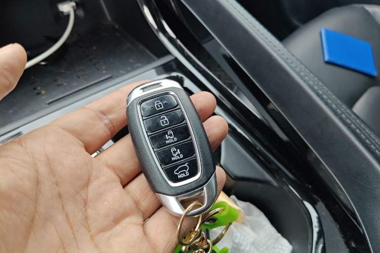 Used Hyundai Custo 2021 380TGDi Smart Love Flagship Edition TOP Premium Vehicle Key