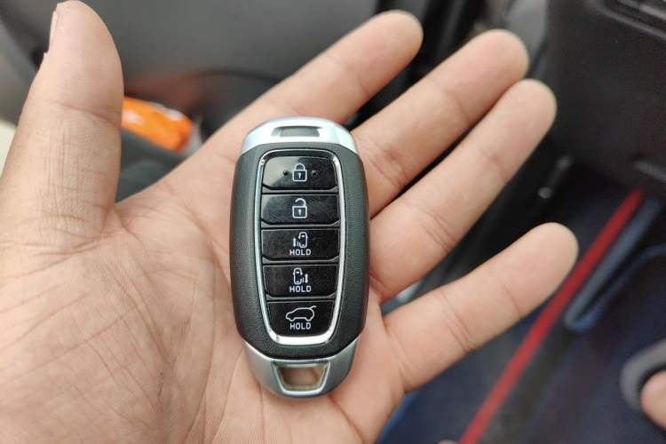 Used Hyundai Custo 2021 380TGDi Smart Love Flagship Edition TOP Premium Vehicle Key