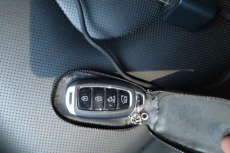 Used Hyundai Custo 2021 270TGDi Prestige LUX Vehicle Key