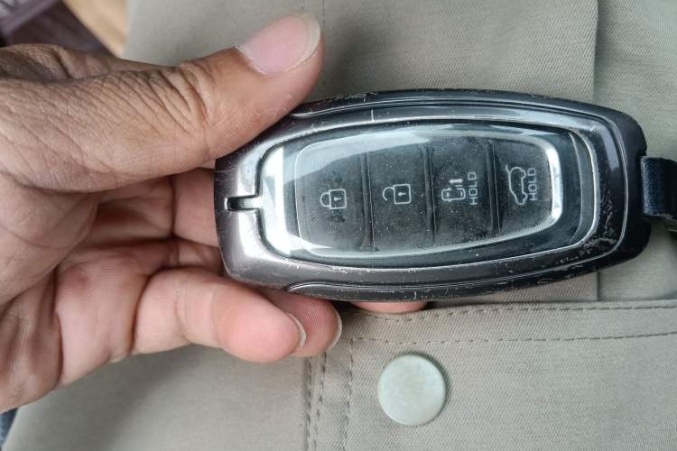 Used Hyundai Custo 2021 270TGDi Prestige LUX Vehicle Key