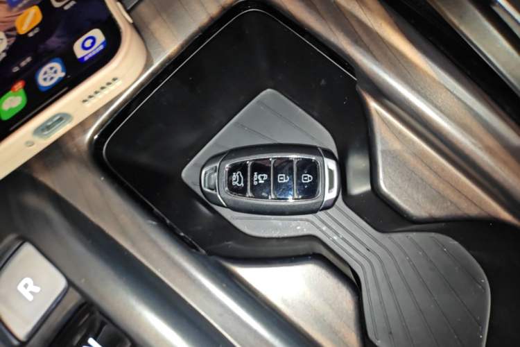 Used Hyundai Custo 2021 270TGDi Prestige LUX Vehicle Key