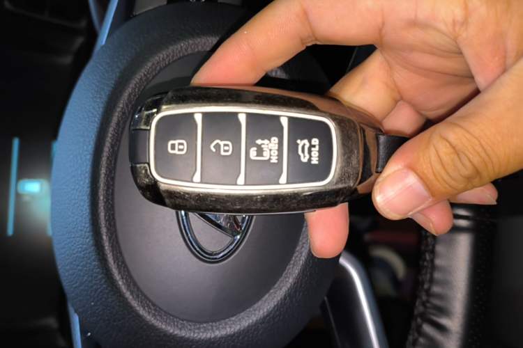 Used Hyundai Custo 2021 270TGDi Prestige LUX Vehicle Key