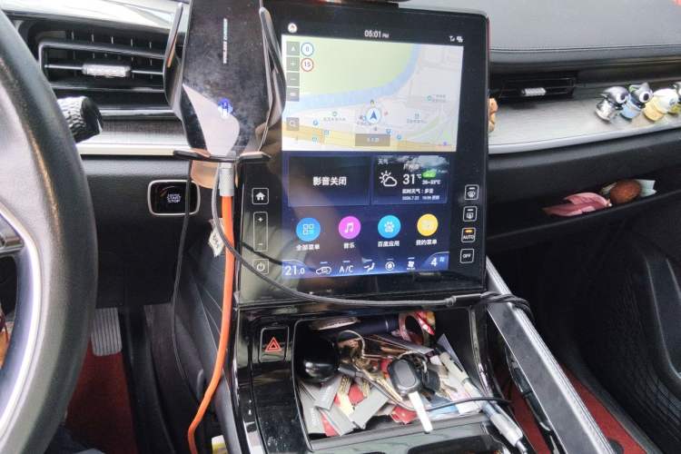 Used Hyundai Custo 2021 270TGDi Prestige LUX Audio And AC Panel