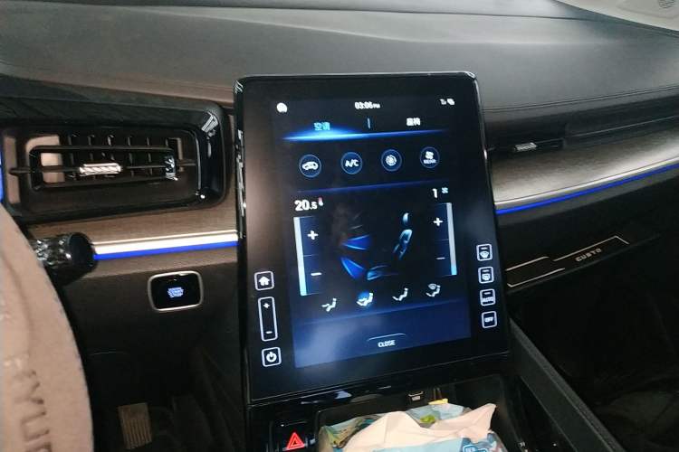 Used Hyundai Custo 2021 380TGDi Smart Love Flagship Edition TOP Premium Audio And AC Panel