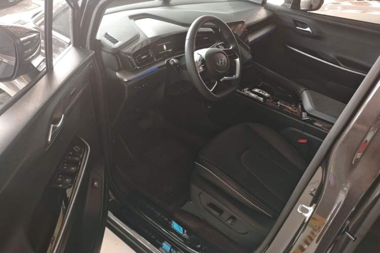 Used Hyundai Custo 2021 380TGDi Smart Love Flagship Edition TOP Premium Driver Seat