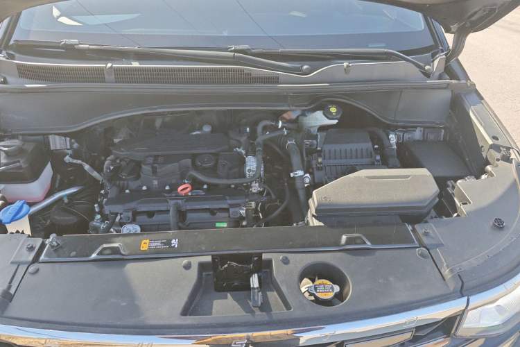 Used Hyundai Custo 2021 270TGDi Prestige LUX Engine Bay