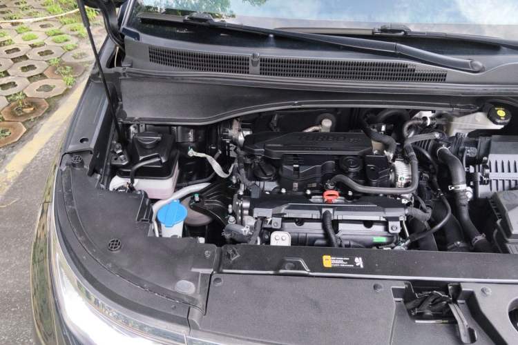 Used Hyundai Custo 2021 270TGDi Prestige LUX Engine Bay Right