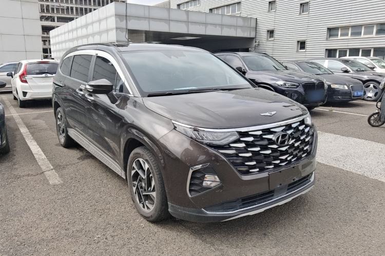 Used Hyundai Custo 2021 270TGDi Prestige LUX Front Right 45 Deg